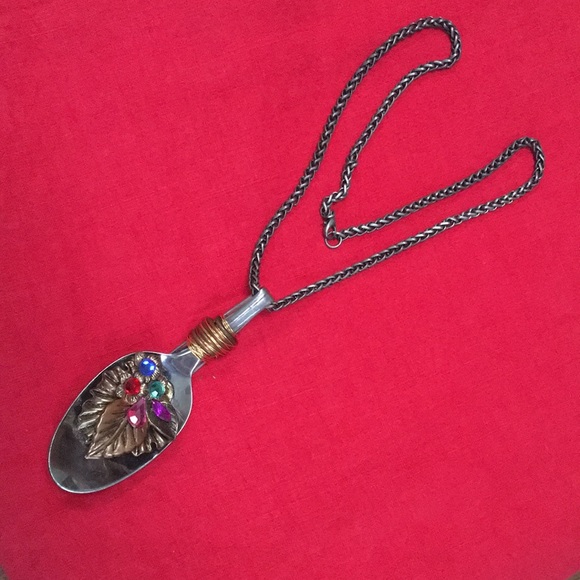 Yes, it’s my spoon jewelry!! 14” drop. Spoon with costume jewelry firmly in bowl - Picture 3 of 4
